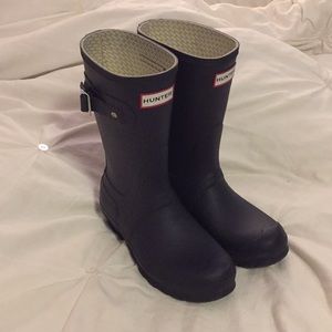 Short hunter boots